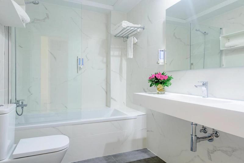 디럭스 룸, Wyndham Golden Foz Suites