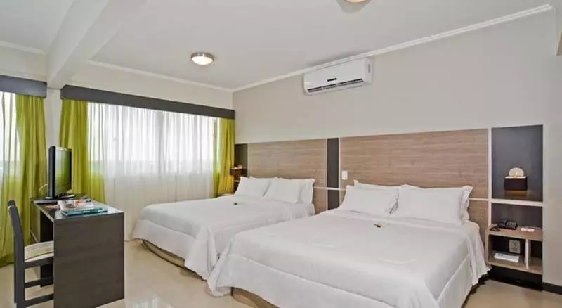 プレミアムトリプルルーム, Wyndham Golden Foz Suites