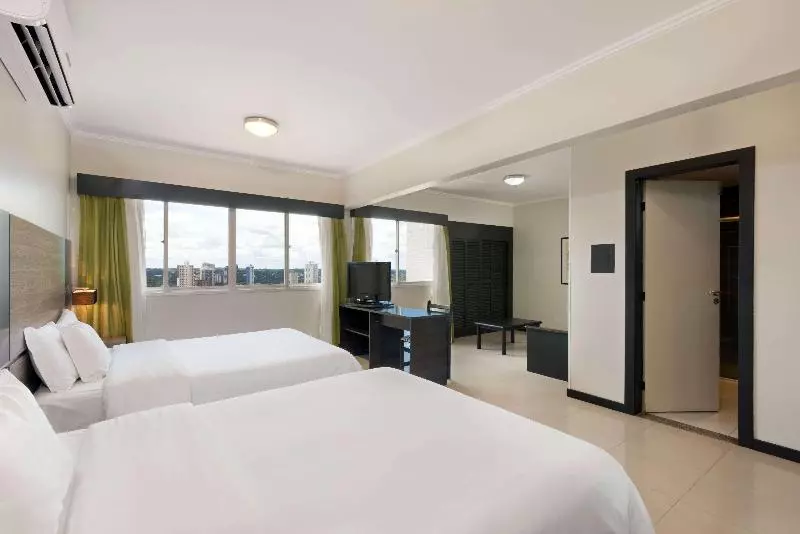 プレミアム４ベッドルーム, Wyndham Golden Foz Suites
