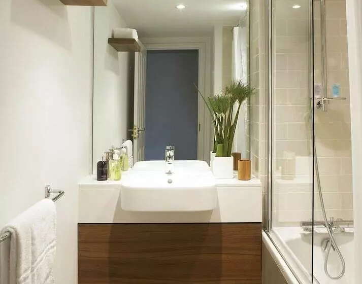 スタンダードスタジオ, Citadines South Kensington London