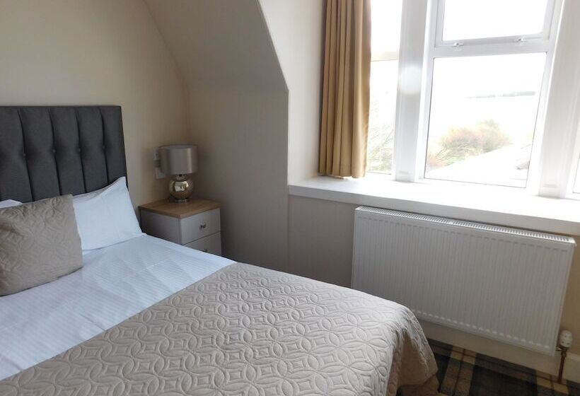 غرفة قياسية مطلّة علي الحديقة, Cullen Bay Hotel