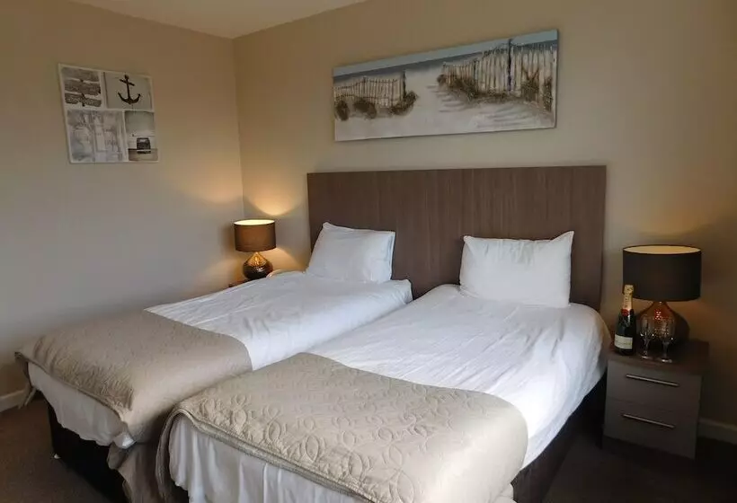 ガーデンビュースタンダードルーム, Cullen Bay Hotel