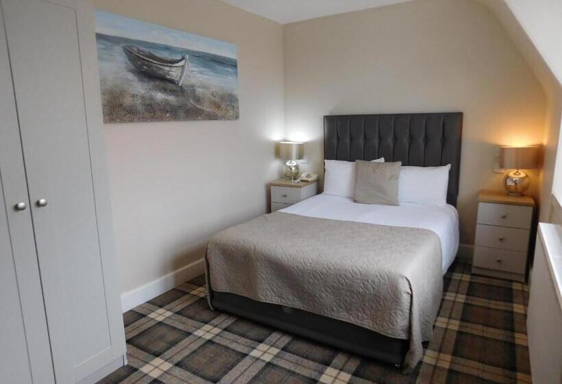 غرفة قياسية مطلّة علي الحديقة, Cullen Bay Hotel