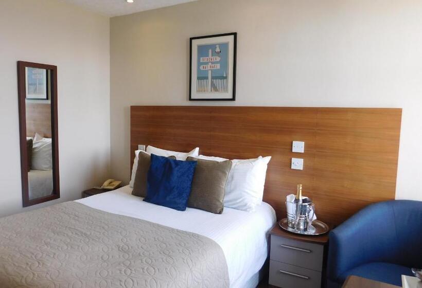 غرفة قياسية مطلّة علي البحر, Cullen Bay Hotel