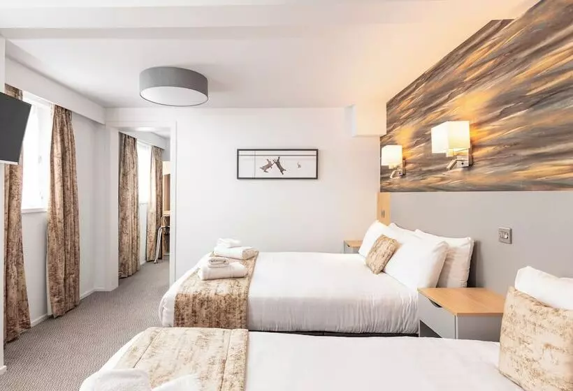 Standard Kolmen Hengen Huone, Caledonian Hotel A Bespoke Hotel’