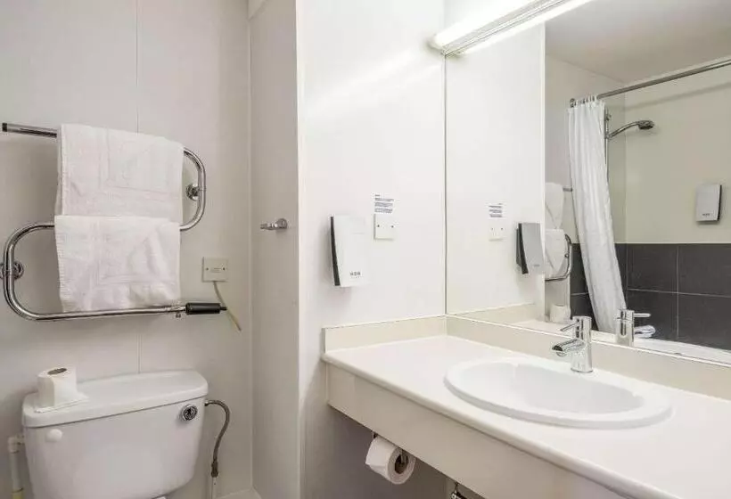 キングサイズベッドのスタンダードルーム, Comfort Inn Arundel
