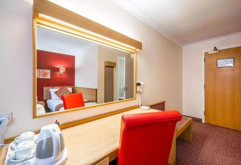 スタンダードトリプルルーム, Comfort Inn Arundel