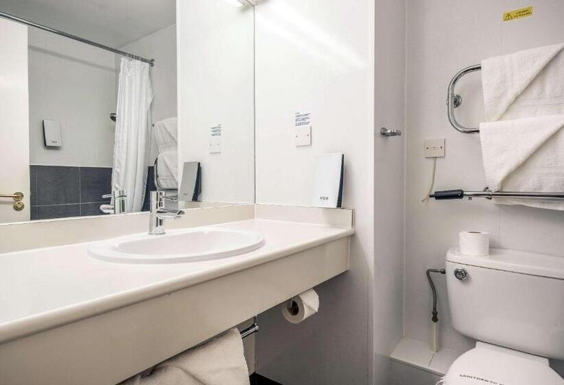 Номер Стандарт Трехместный, Comfort Inn Arundel