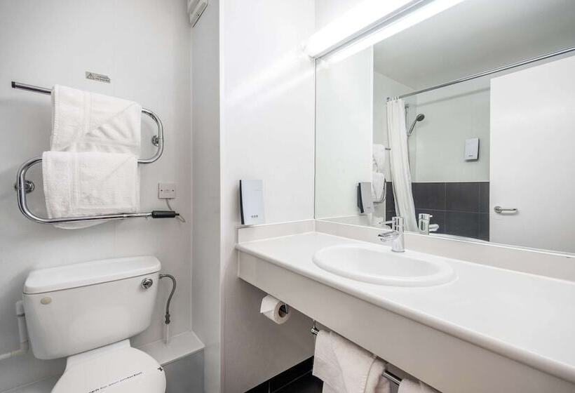 Номер Стандарт, Comfort Inn Arundel