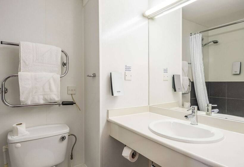 Номер Стандарт, Comfort Inn Arundel