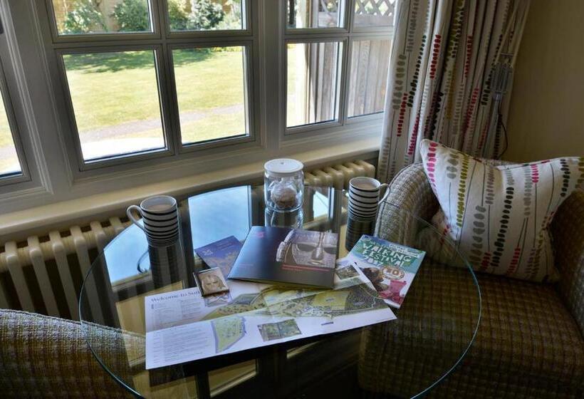 标准房带园景, Crown And Castle