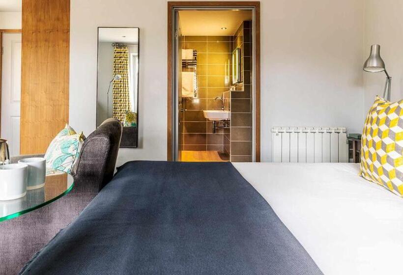 标准间带露台, Crown And Castle