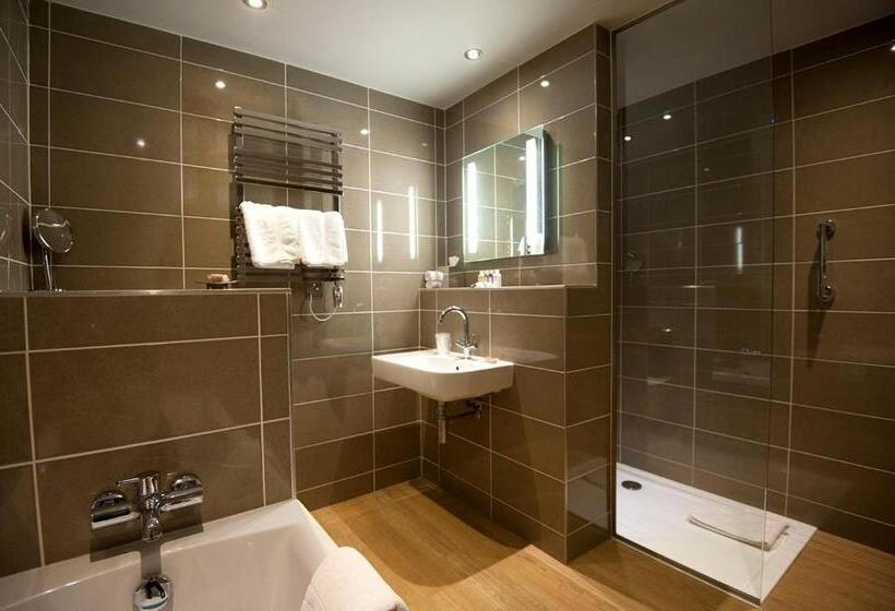 标准间带露台, Crown And Castle