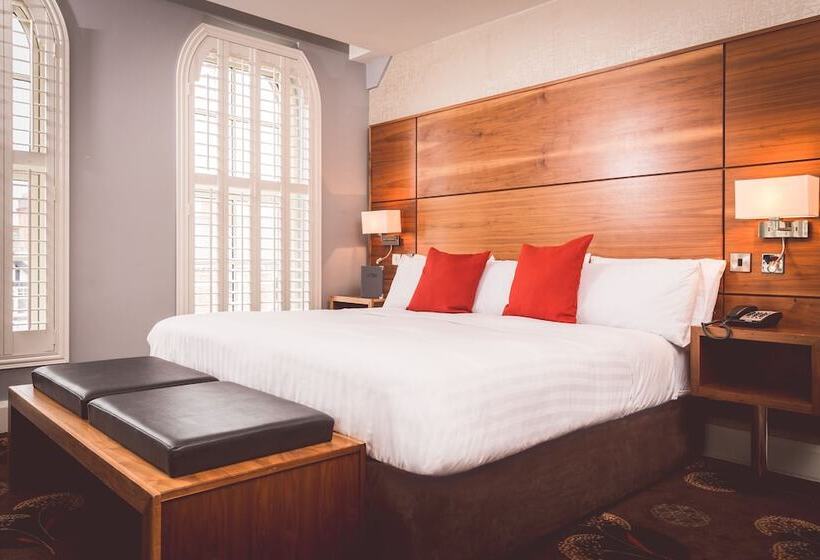 标准间, Dukes At Queens Boutique