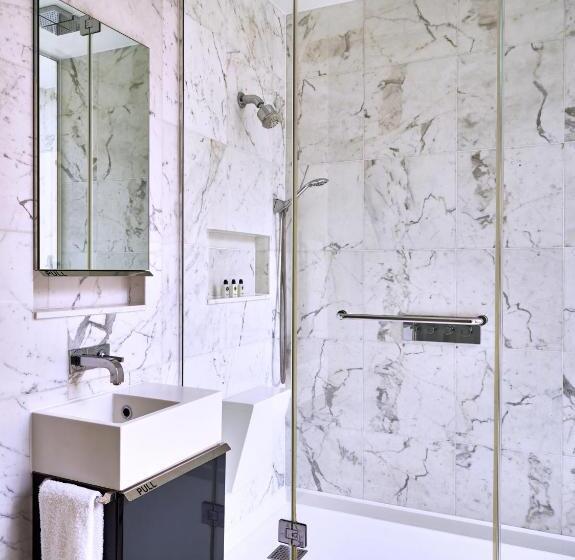 带大床的高级房间, Eccleston Square