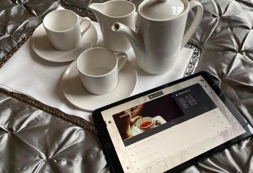 带大床的高级房间, Eccleston Square