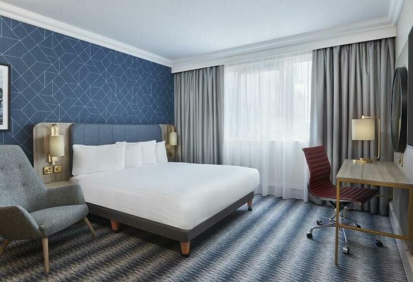 Номер Стандарт, Leonardo Royal Southampton Grand Harbour