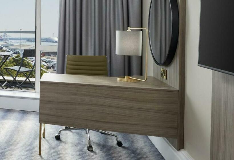 シングルデラックスルーム, Leonardo Royal Southampton Grand Harbour