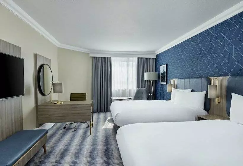 اتاق استاندارد سه نفره, Leonardo Royal Southampton Grand Harbour
