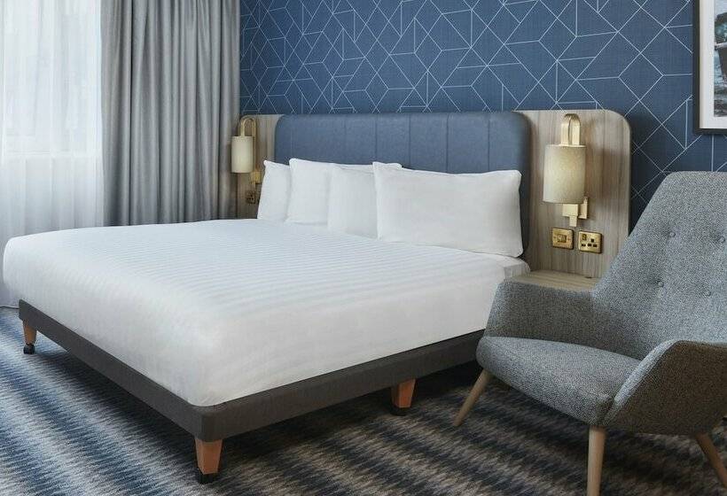 Номер Стандарт, Leonardo Royal Southampton Grand Harbour