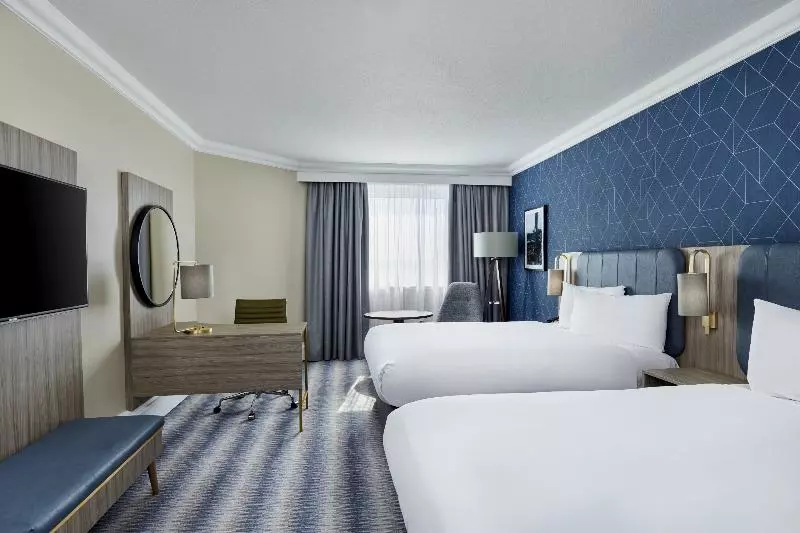 اتاق استاندارد سه نفره, Leonardo Royal Southampton Grand Harbour
