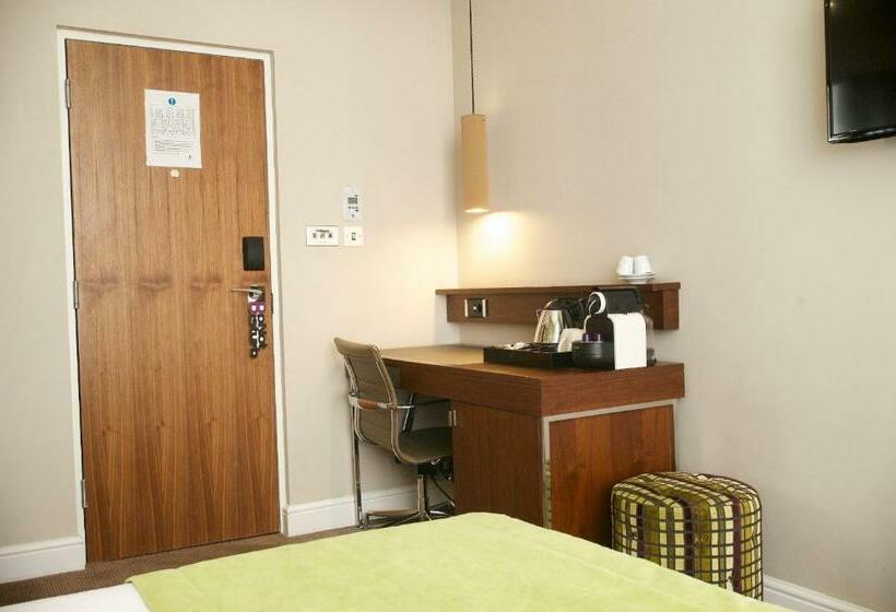 Standard Room, The Belgrave