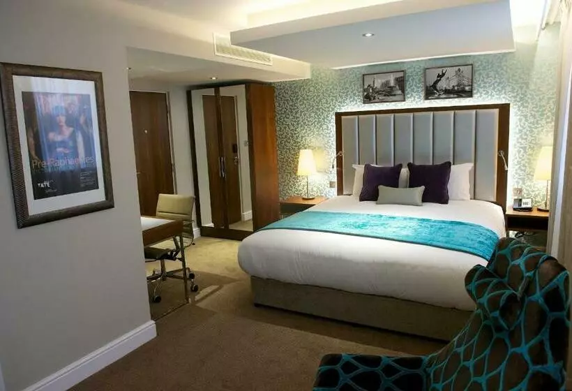 Deluxe Room, The Belgrave