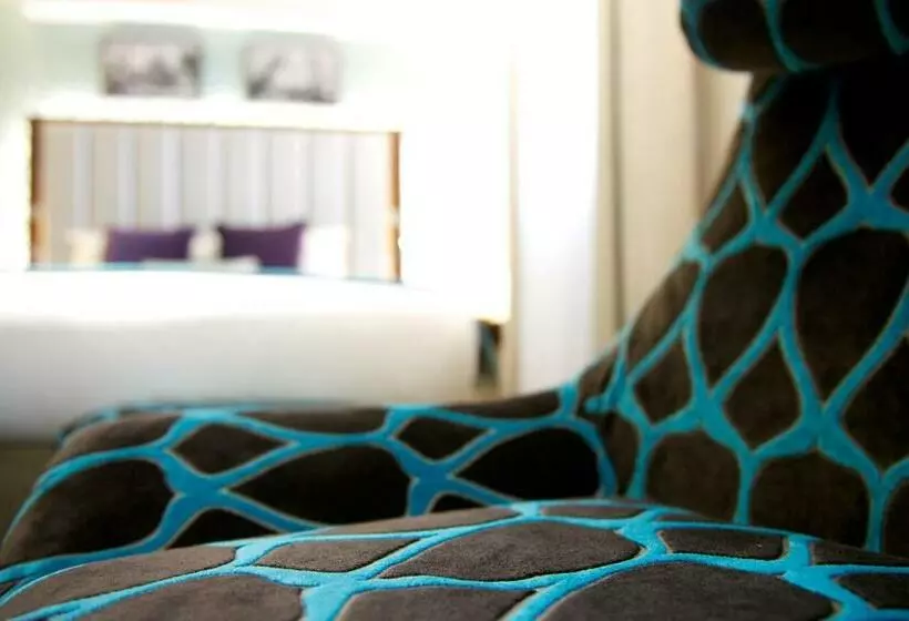 Deluxe Room, The Belgrave
