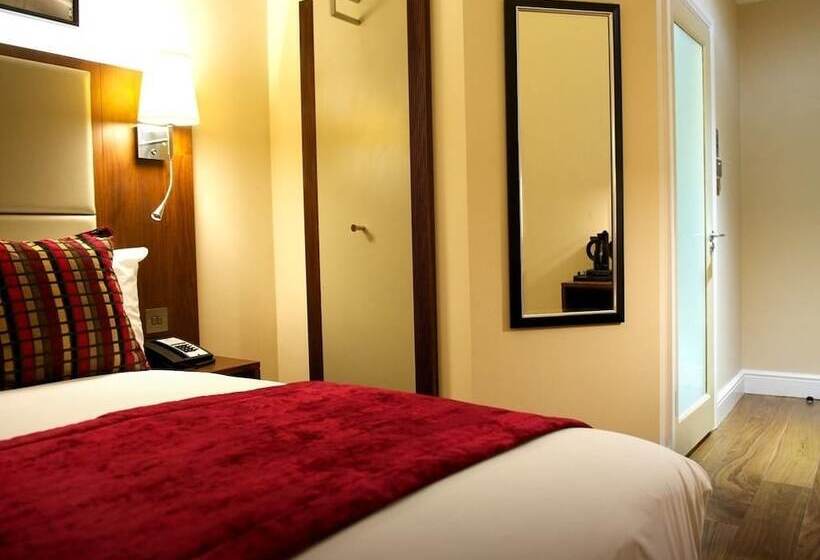 Basic Room, The Belgrave