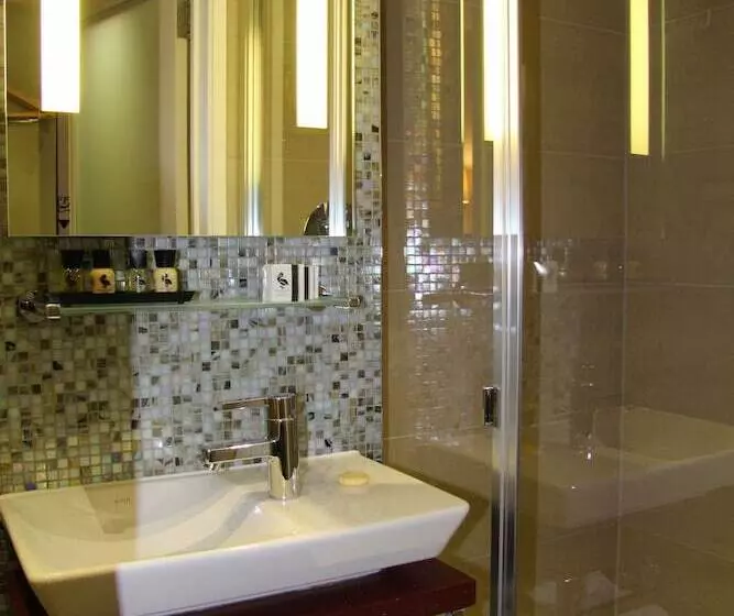 Standard Single Room, The Belgrave