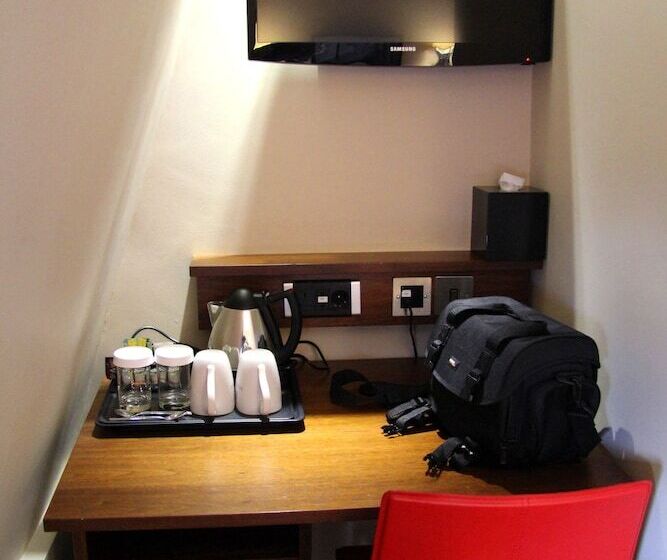 Standard Single Room, The Belgrave