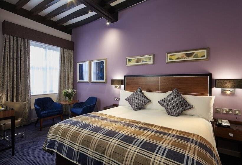 エクゼクティブルーム, The Bull