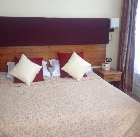 חדר סטנדרט, The George