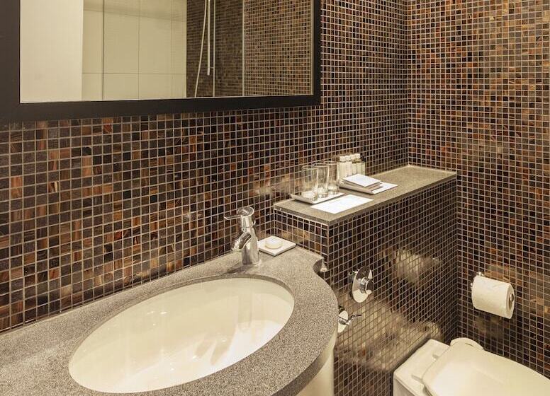 标准间, The Caesar