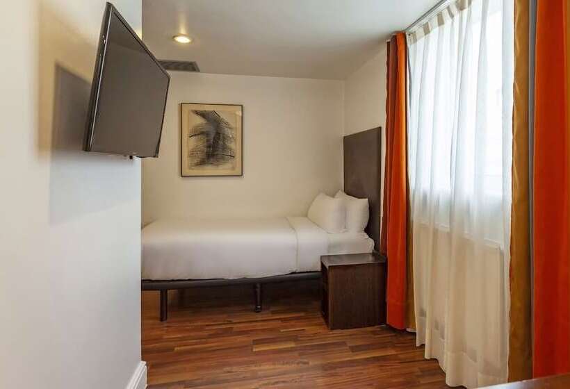 标准单人间, The Caesar