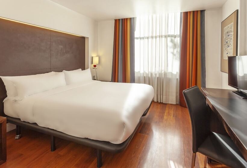 行政房间, The Caesar