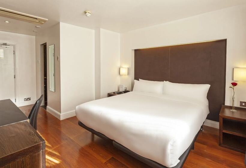 行政房间, The Caesar