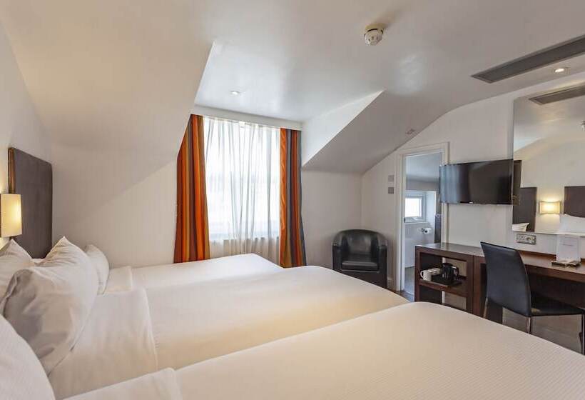 家庭间, The Caesar