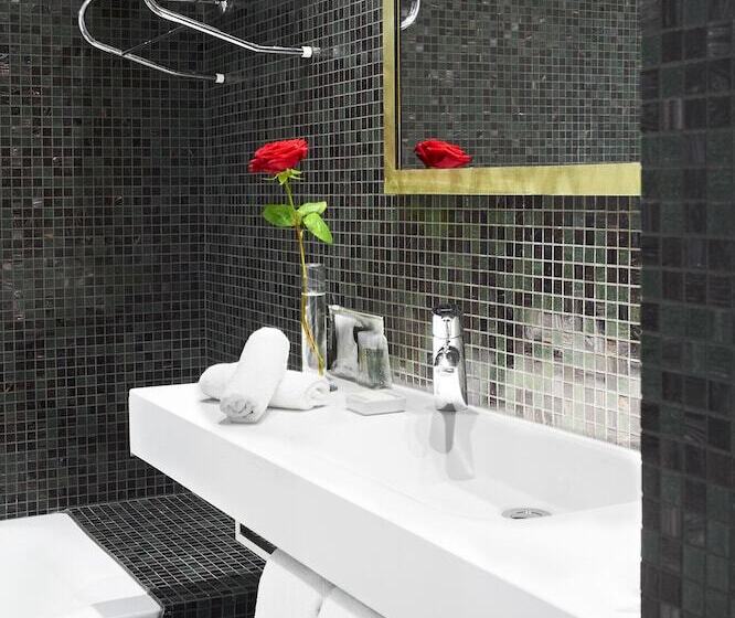 家庭间, The Caesar