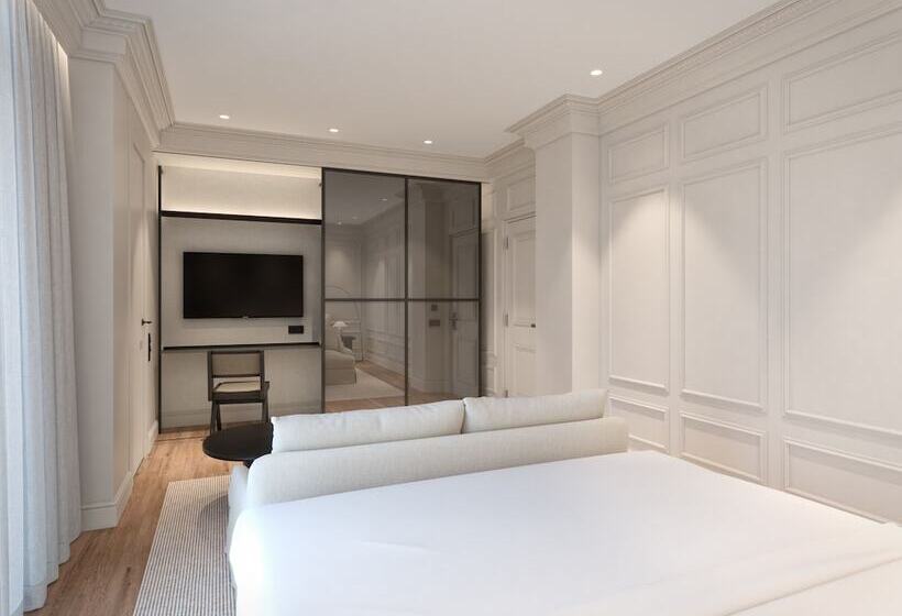 豪华房间, The Caesar