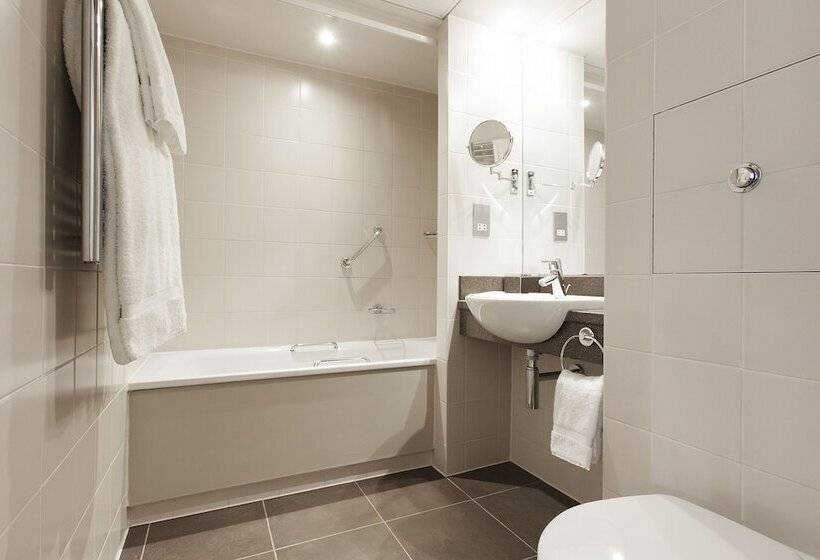 スタンダードルーム, Crowne Plaza Reading