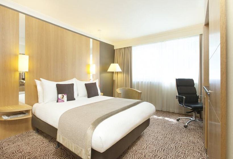 スタンダードルーム, Crowne Plaza Reading