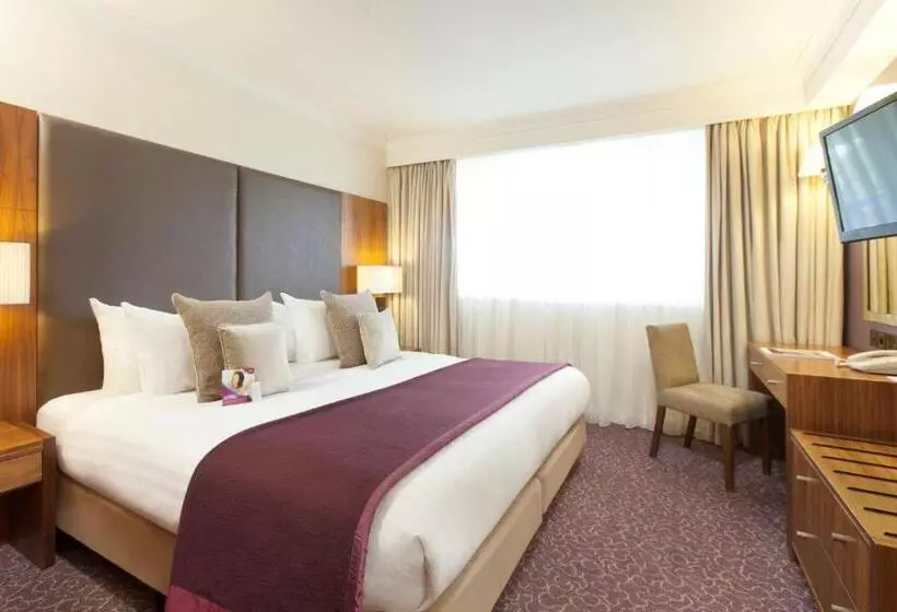 Suite Executiva amb Balcó, Crowne Plaza Reading