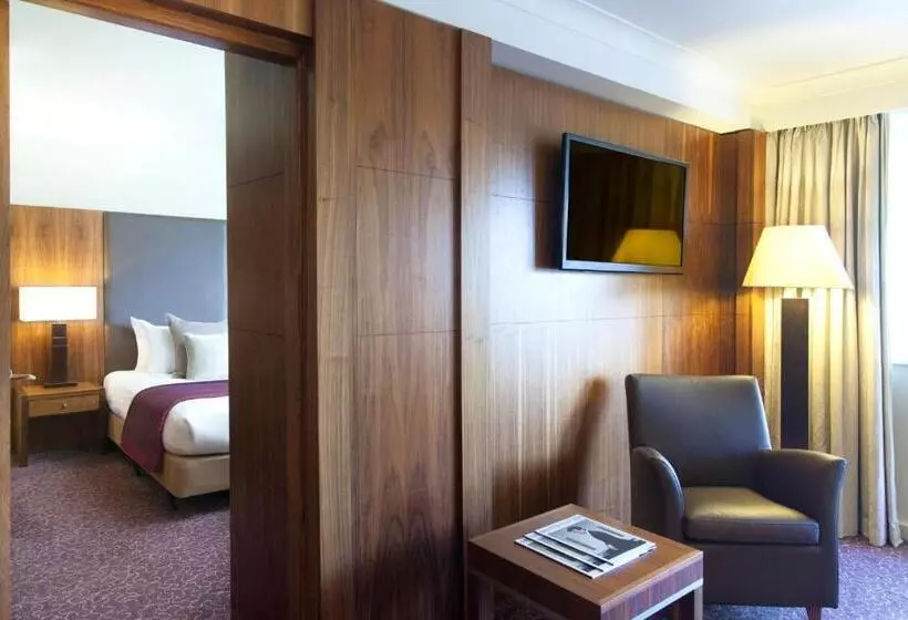 Suite Executiva amb Balcó, Crowne Plaza Reading