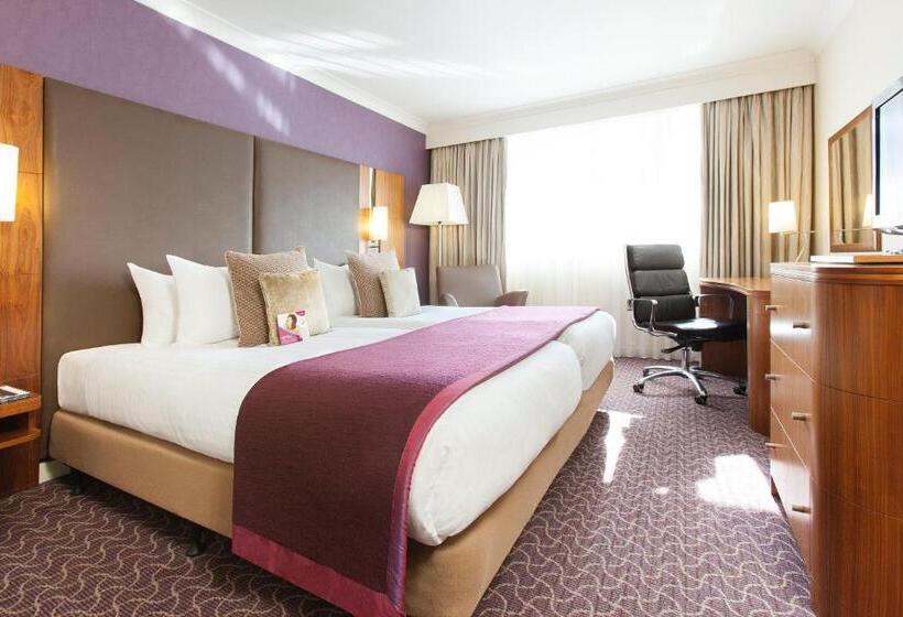 エクゼクティブルーム, Crowne Plaza Reading