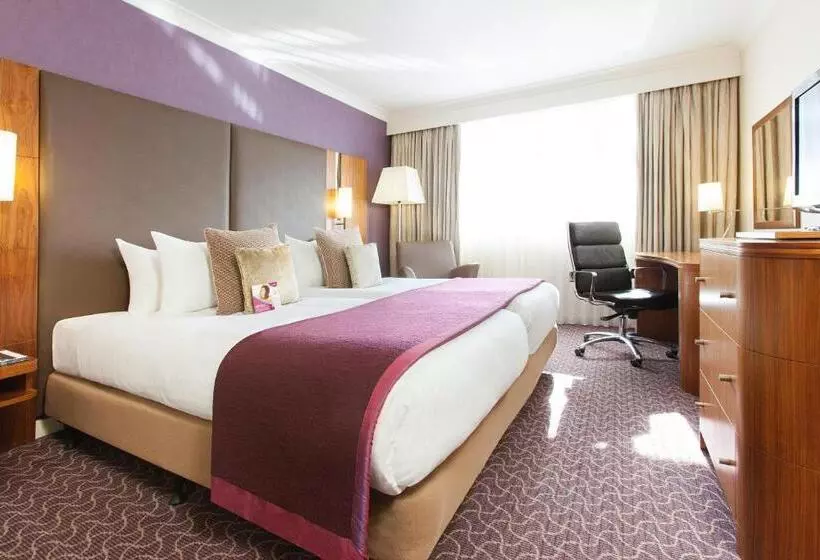 Habitació Executiva, Crowne Plaza Reading