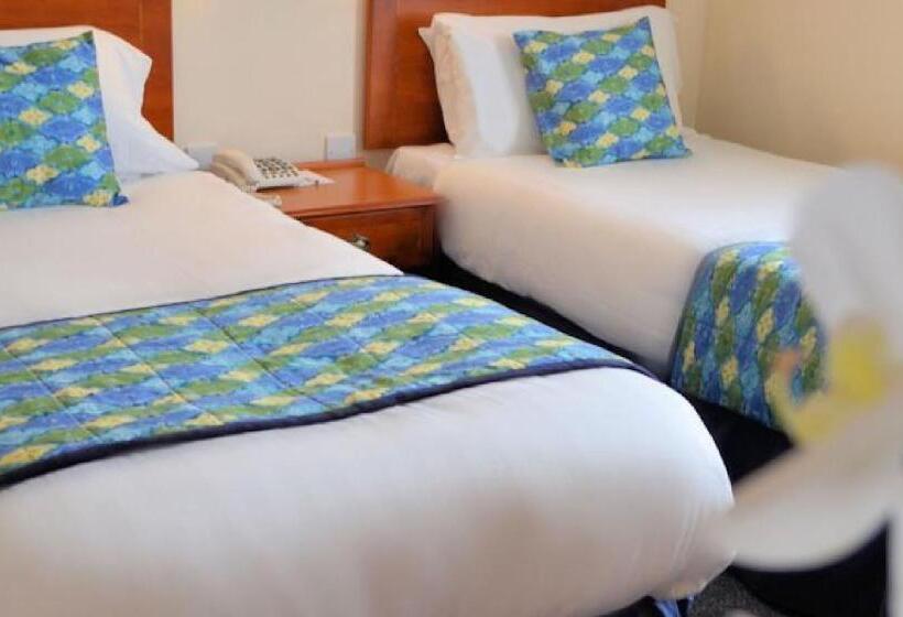 غرفة عائلية, Heights