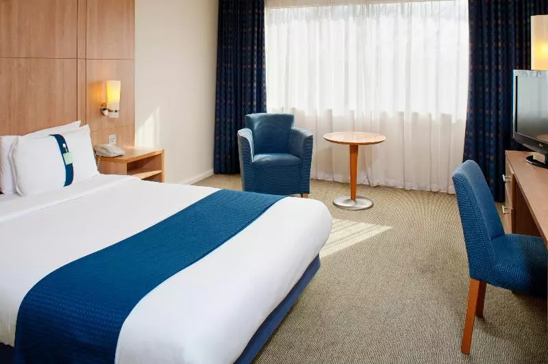 اتاق استاندارد با تخت بزرگ, Holiday Inn London  Heathrow M4jct.4