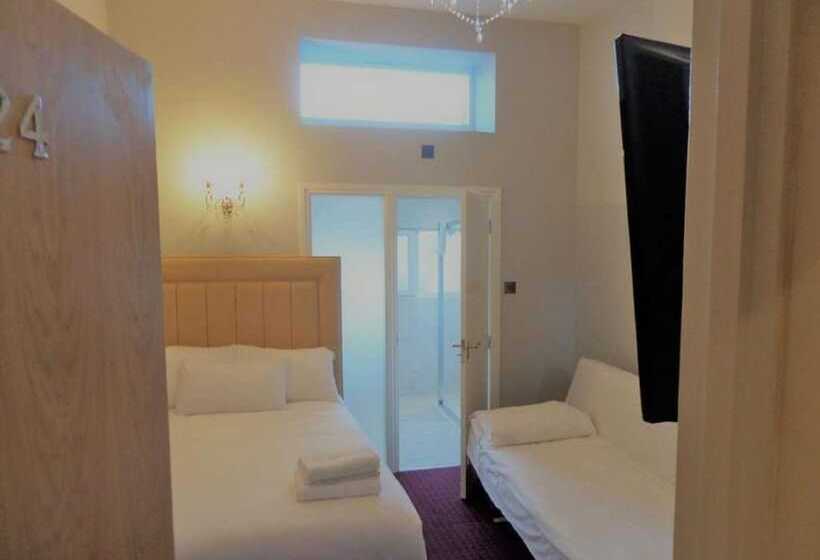 חדר סטנדרט לשלושה, Lancaster Court