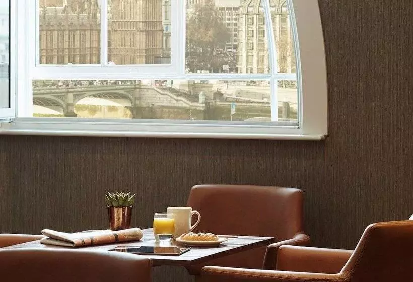 Executive-huone, London Marriott Hotel County Hall